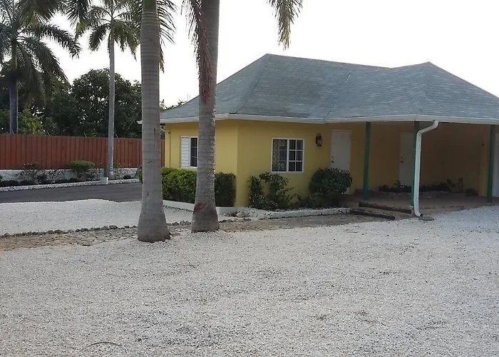 1 Bdr #3 At Ramparts Near Sangster Airport Apartment Montego Bay