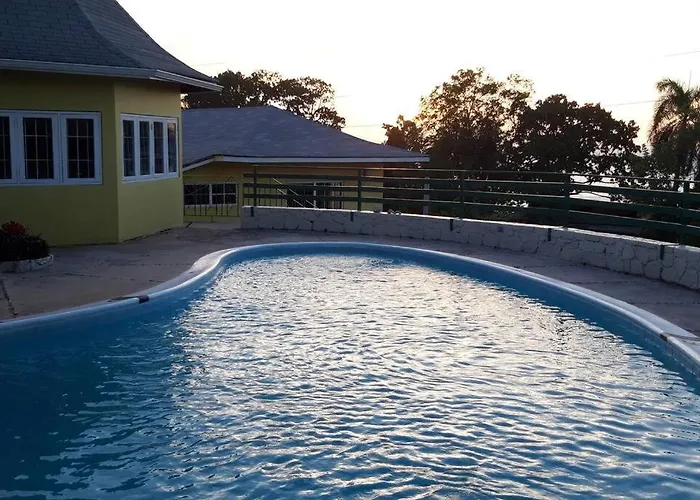 Apartment 1 Bdr #3 At Ramparts Near Sangster Airport *